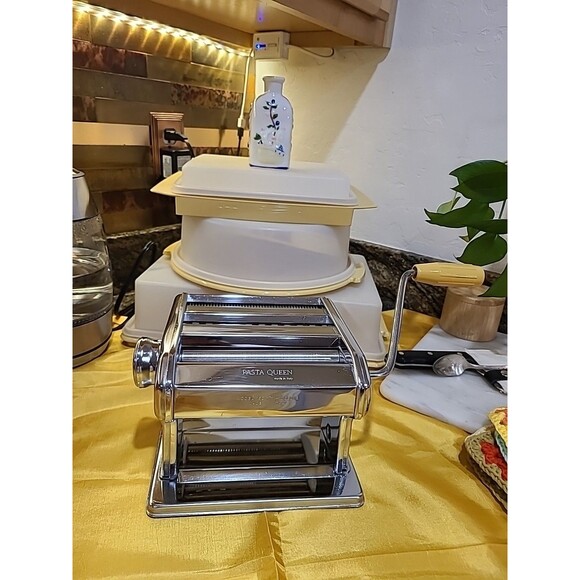 VINTAGE OPEN BOX OMC AMPIA Model 150 PASTA MACHINE - Picture 3 of 8